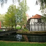 Zamkowy Hotell 2*
