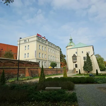 Hotel Zamkowy 2*