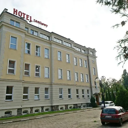 Zamkowy 2*