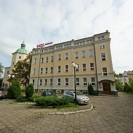 Zamkowy Hotel 2*