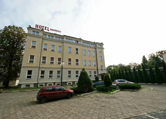Отель Zamkowy 2*