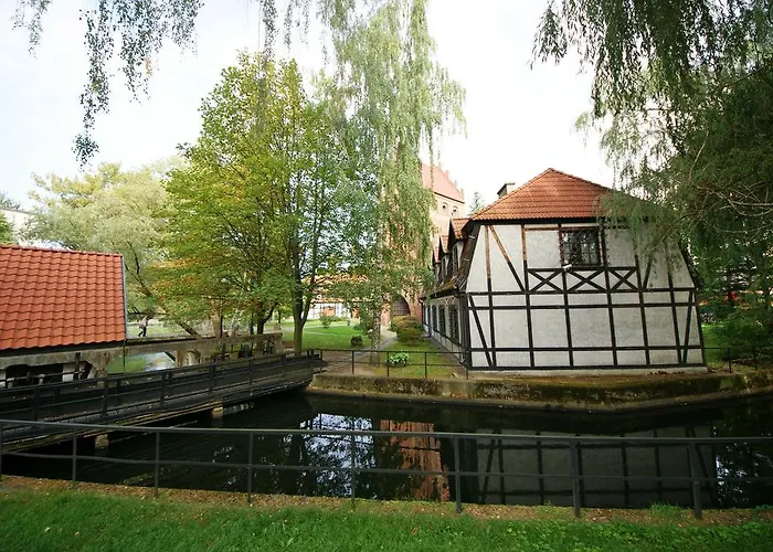 Zamkowy Отель 2*